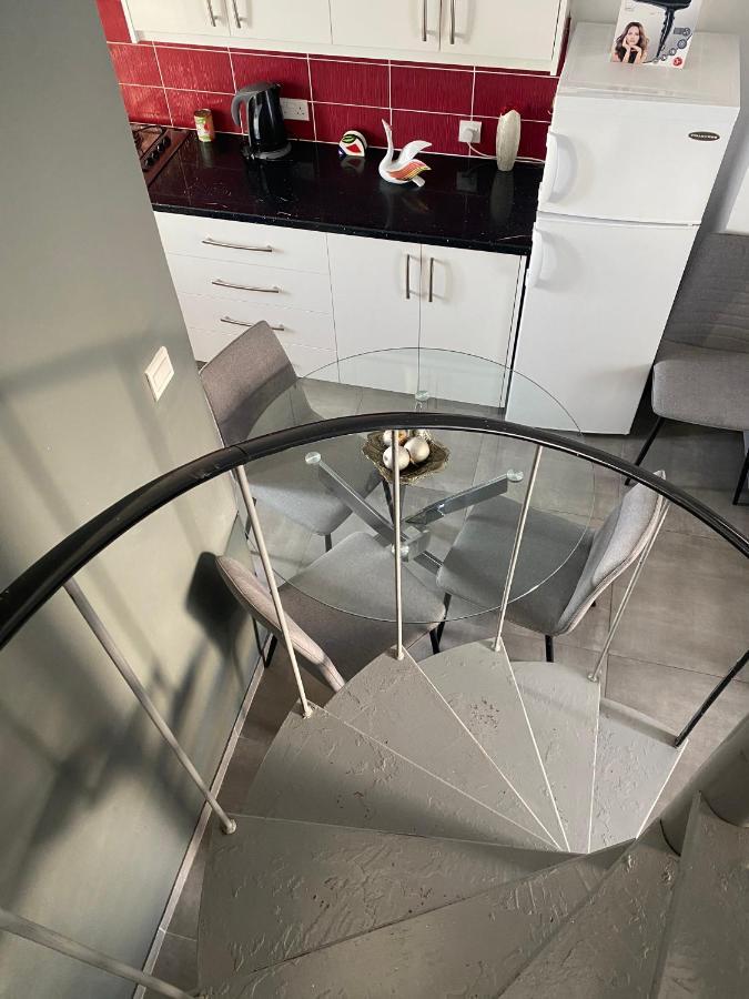 Cosy Apartment In The Heart Of Kato 파포스 외부 사진